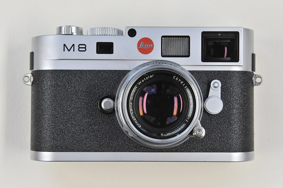 Leica M8